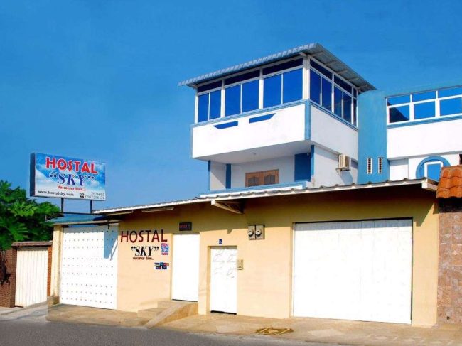 Hostal Sky